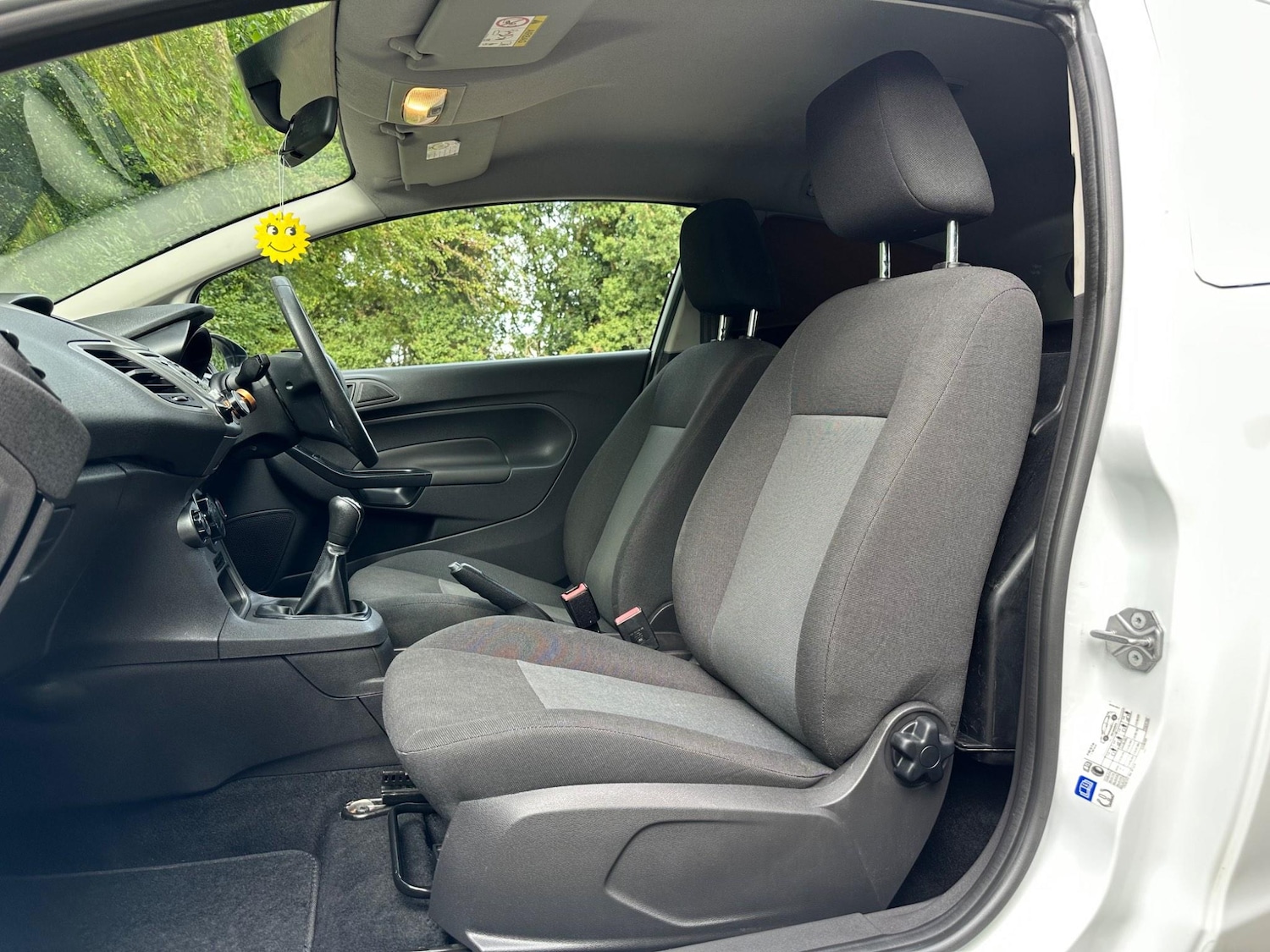 Used Ford Fiesta Van 2016 for sale - 76326181: Photo 12