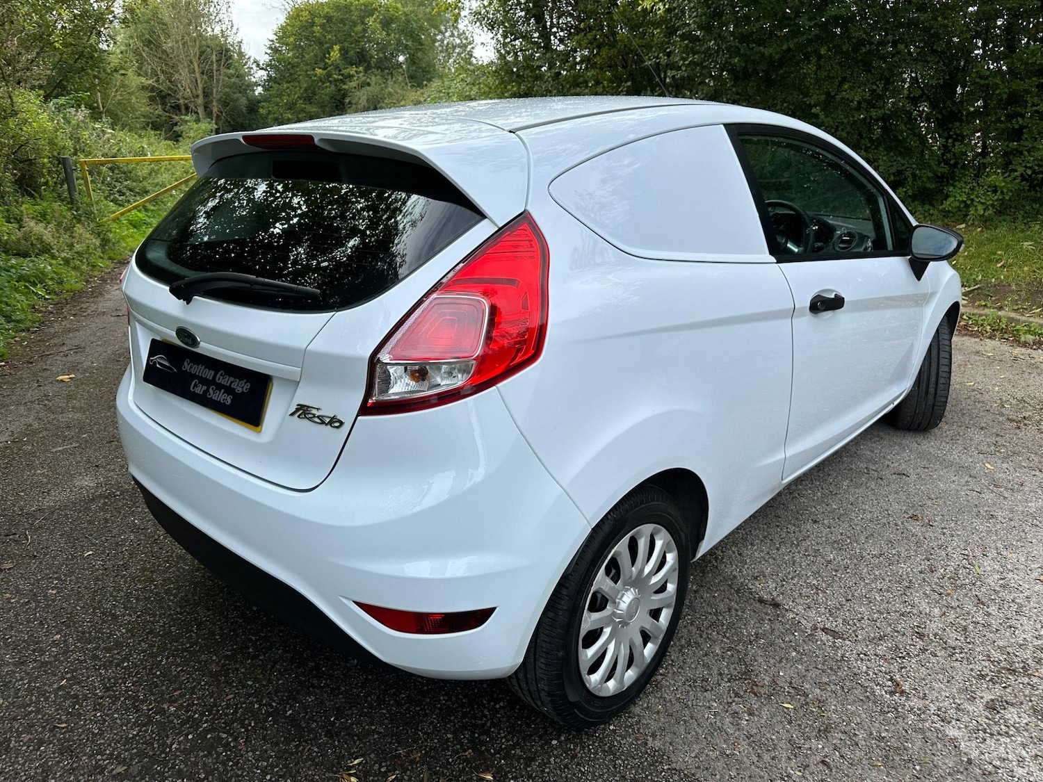 Used Ford Fiesta Van 2016 for sale - 76326181: Photo 5