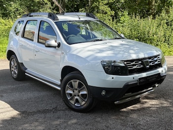 Used Dacia Duster 2015 for sale - 78864943: Photo