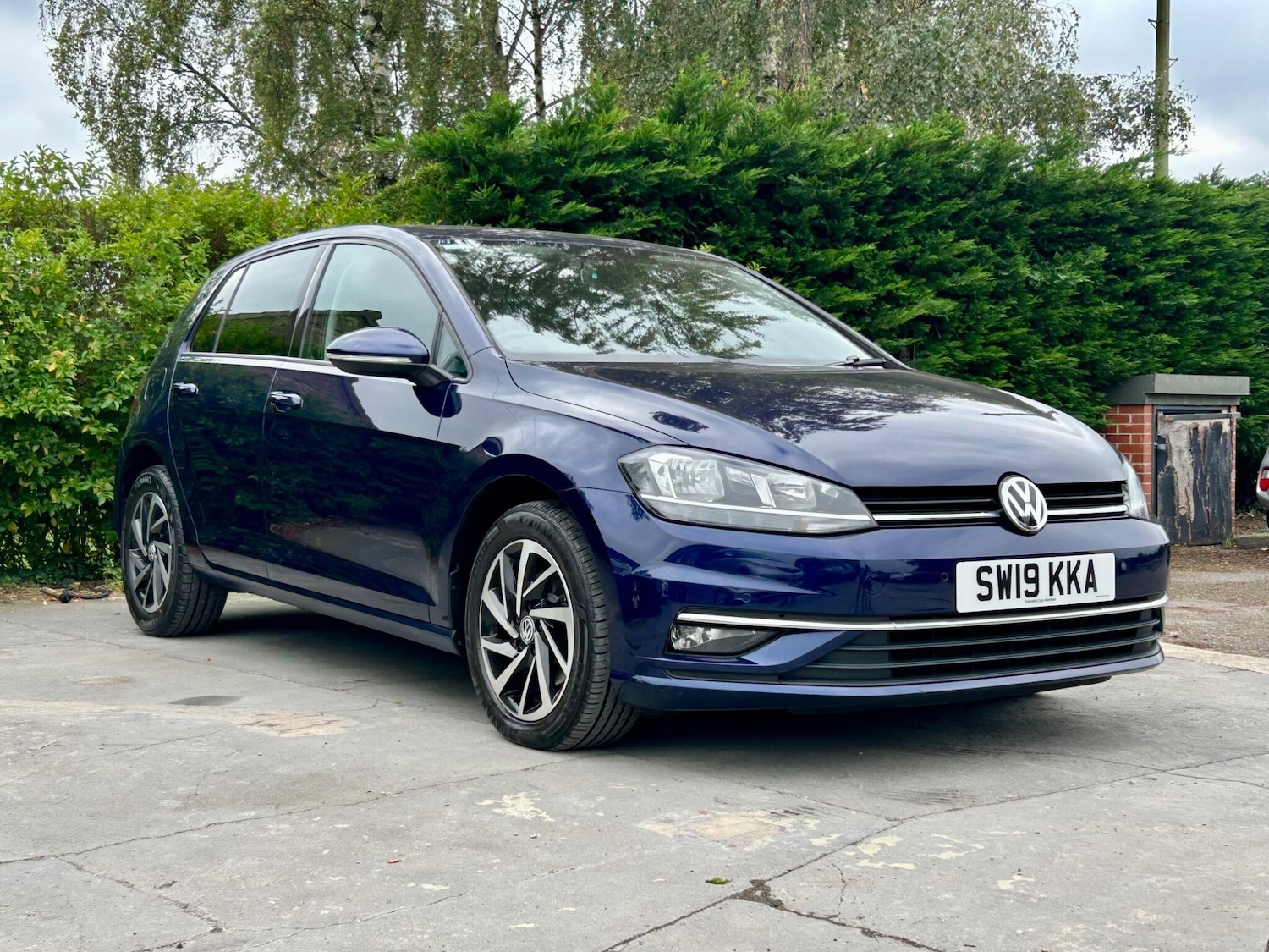 Used Volkswagen Golf 2019 for sale - 76314849: Photo 1