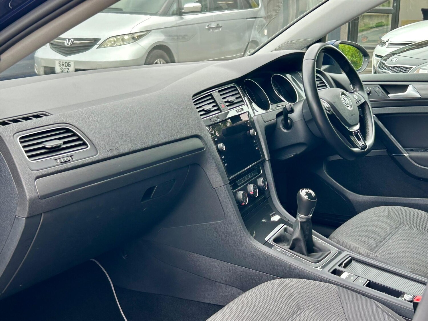 Used Volkswagen Golf 2019 for sale - 76314849: Photo 7