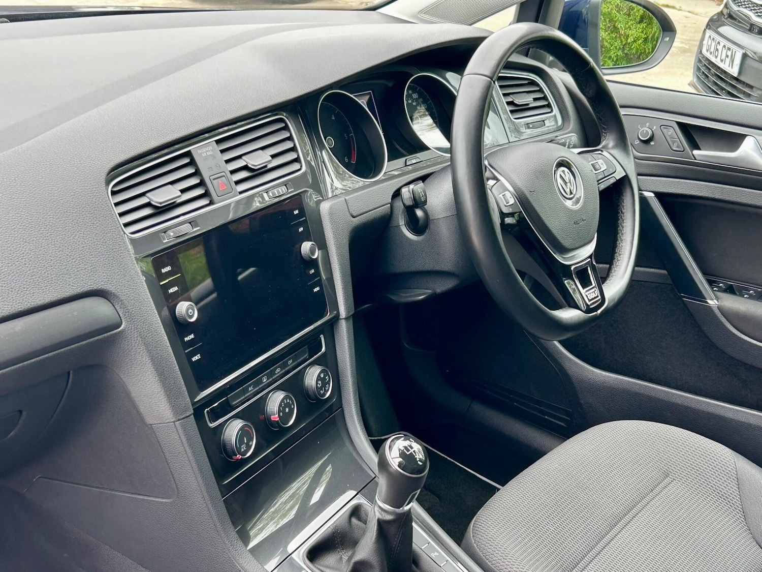 Used Volkswagen Golf 2019 for sale - 76314849: Photo 8