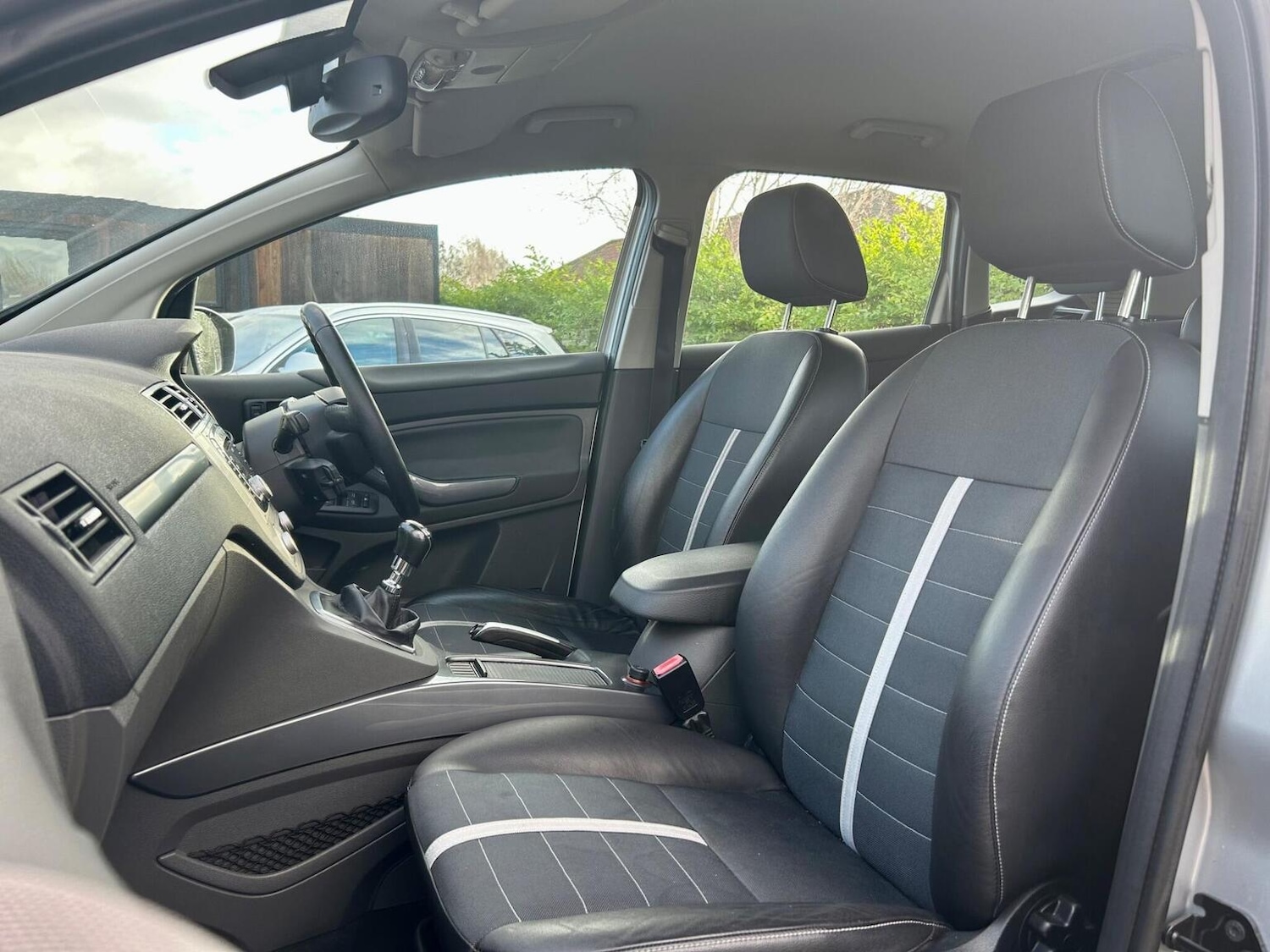 Used Ford Kuga 2010 for sale - 76877434: Photo 9