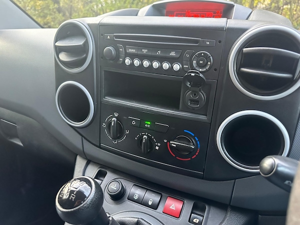 Used Peugeot Partner 2014 for sale - 74990519: Photo 17