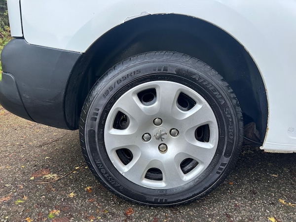 Used Peugeot Partner 2014 for sale - 74990519: Photo 24
