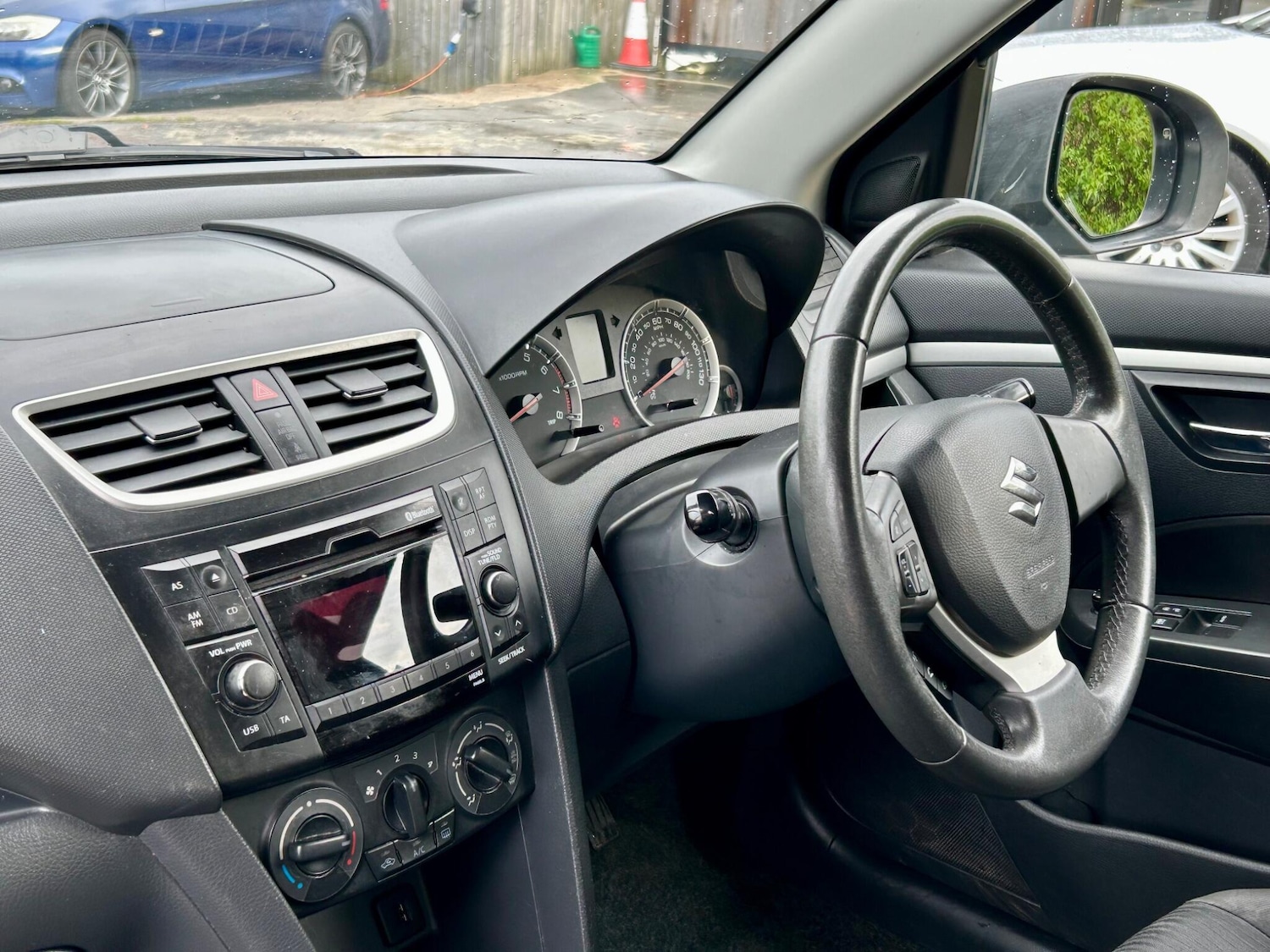 Used Suzuki Swift 2013 for sale - 76728268: Photo 10