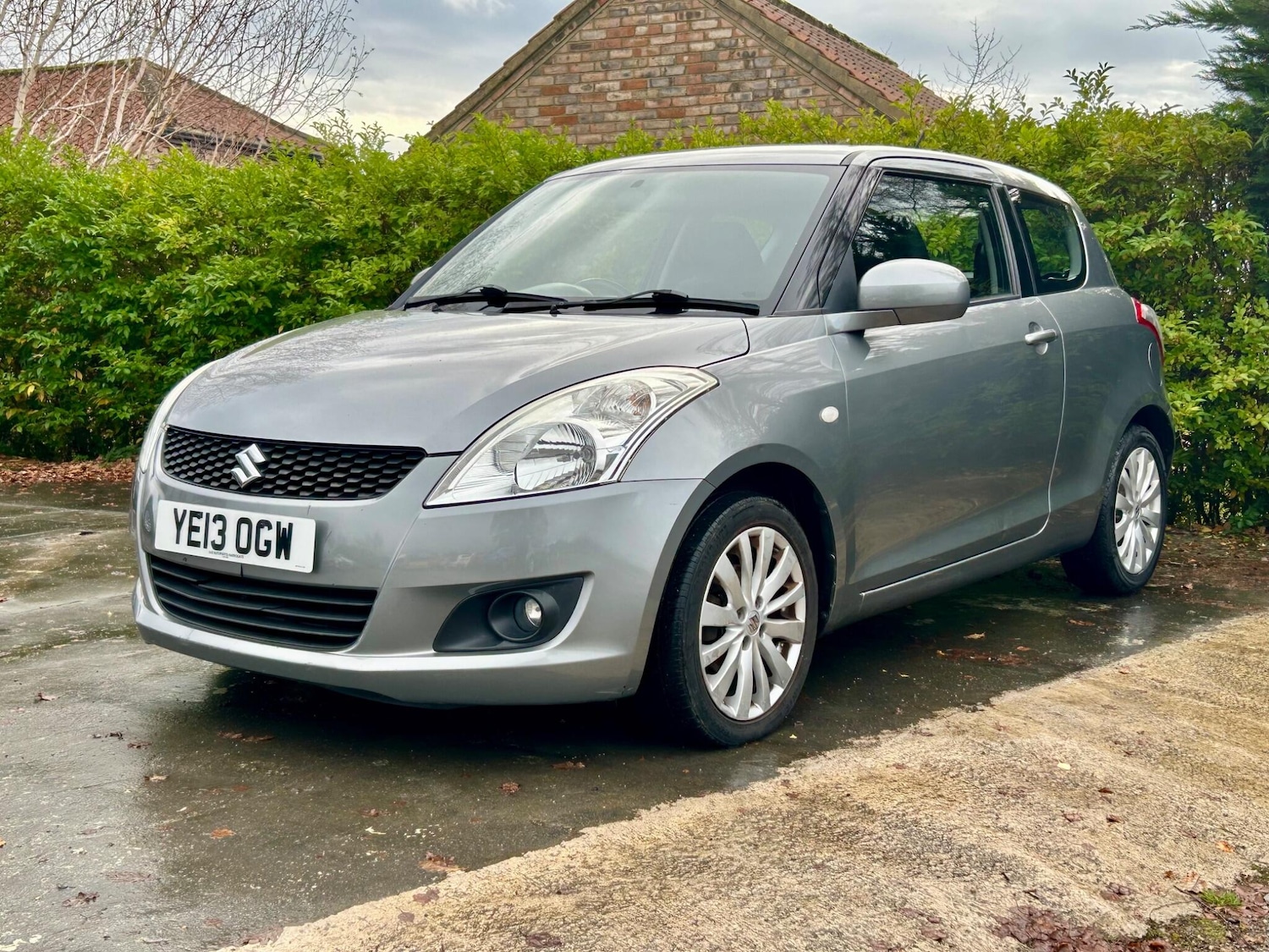Used Suzuki Swift 2013 for sale - 76728268: Photo 3