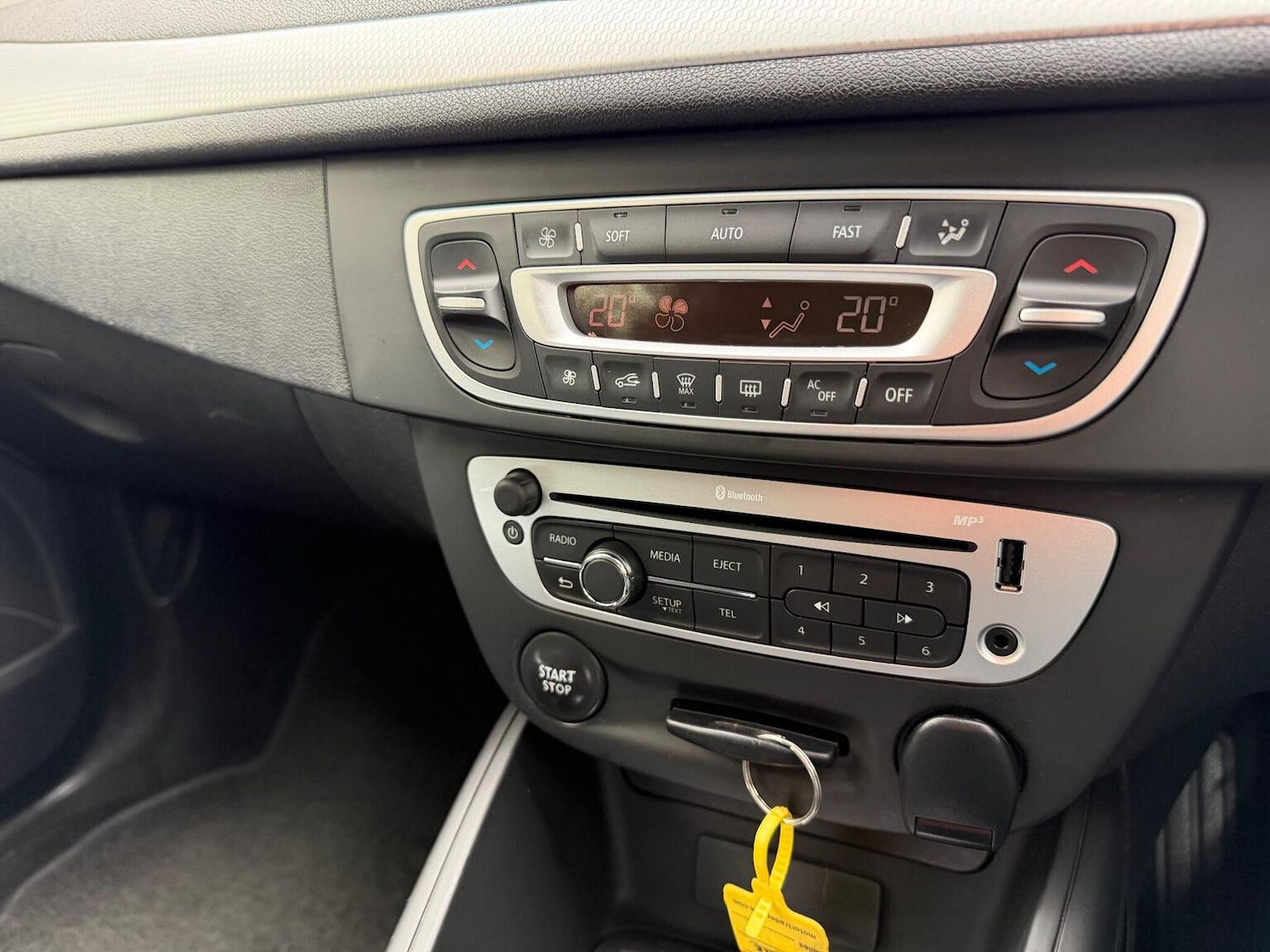 Used Renault Megane 2014 for sale - 76877468: Photo 21