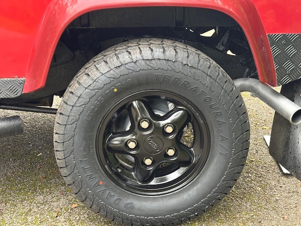 Used Land Rover Defender 90 1998 for sale - 76295888: Photo 11
