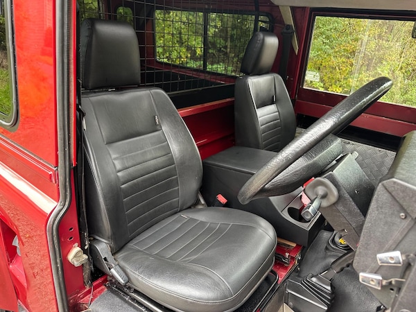 Used Land Rover Defender 90 1998 for sale - 76295888: Photo 14