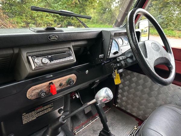 Used Land Rover Defender 90 1998 for sale - 76295888: Photo 22