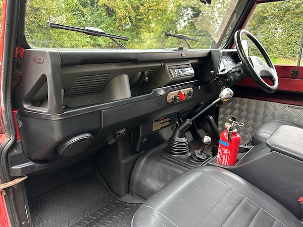 Used Land Rover Defender 90 1998 for sale - 76295888: Photo 23