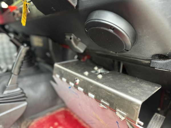 Used Land Rover Defender 90 1998 for sale - 76295888: Photo 25