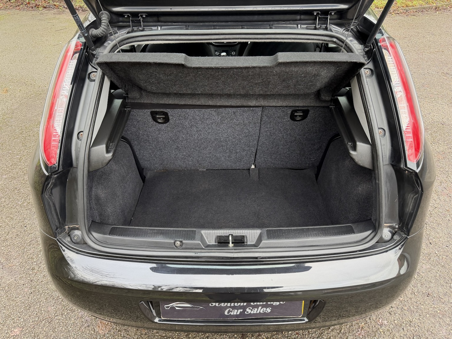 Used Fiat Punto 2015 for sale - 77124208: Photo 12