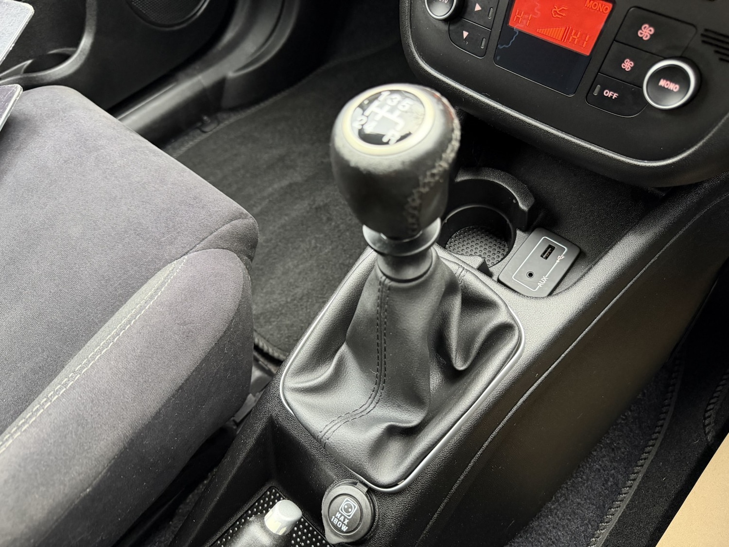 Used Fiat Punto 2015 for sale - 77124208: Photo 18