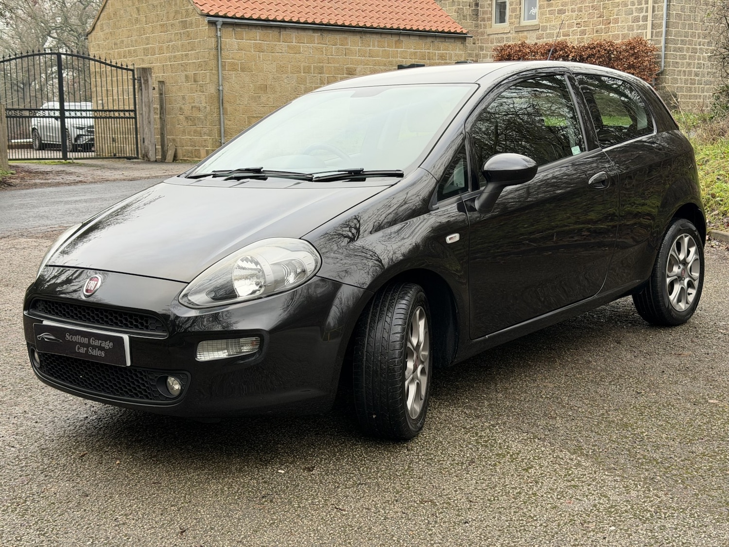Used Fiat Punto 2015 for sale - 77124208: Photo 3