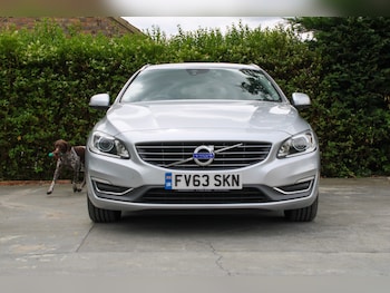 Used Volvo V60 2013 for sale - 79073705: Photo