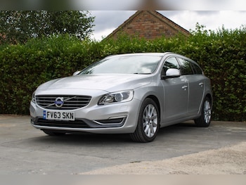 Used Volvo V60 2013 for sale - 79073705: Photo