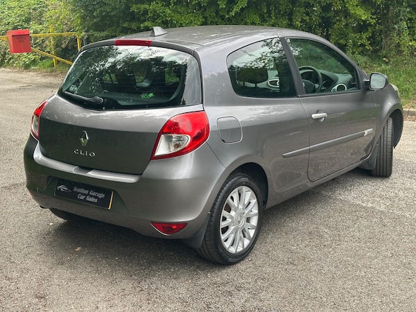 Used Renault Clio 2010 for sale - 75431645: Photo 7