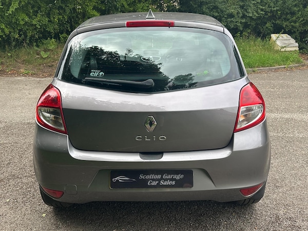 Used Renault Clio 2010 for sale - 75431645: Photo 8