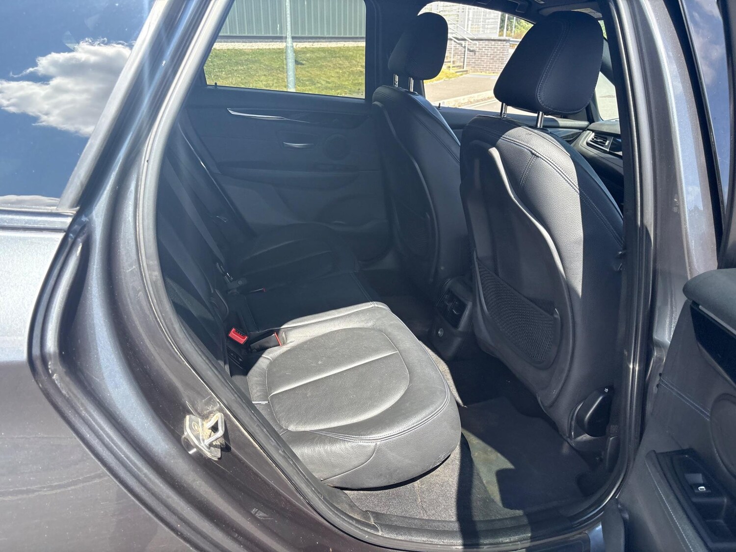 Used BMW 2 Series 2015 for sale - 77332043: Photo 32