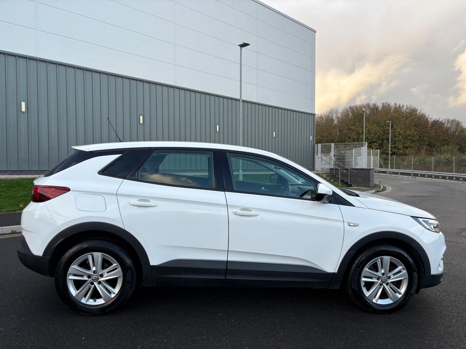 Used Vauxhall Grandland X 2019 for sale - 76865729: Photo 8