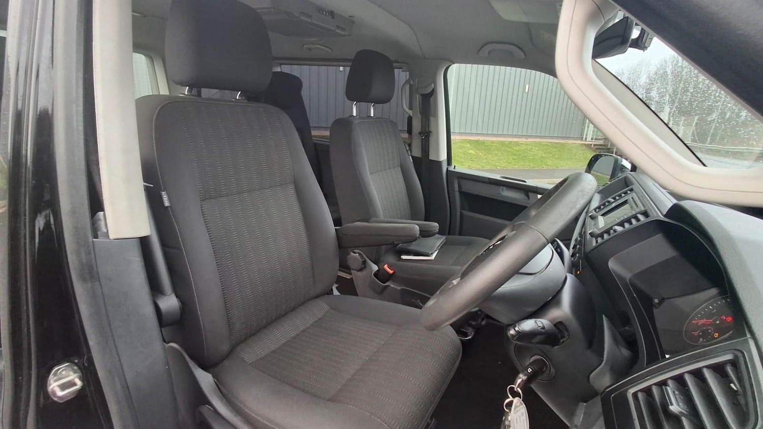 Used Volkswagen Transporter Shuttle 2019 for sale - 77456135: Photo 15