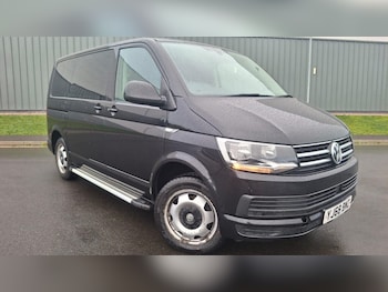 Used Volkswagen Transporter Shuttle 2019 for sale - 77456135: Photo
