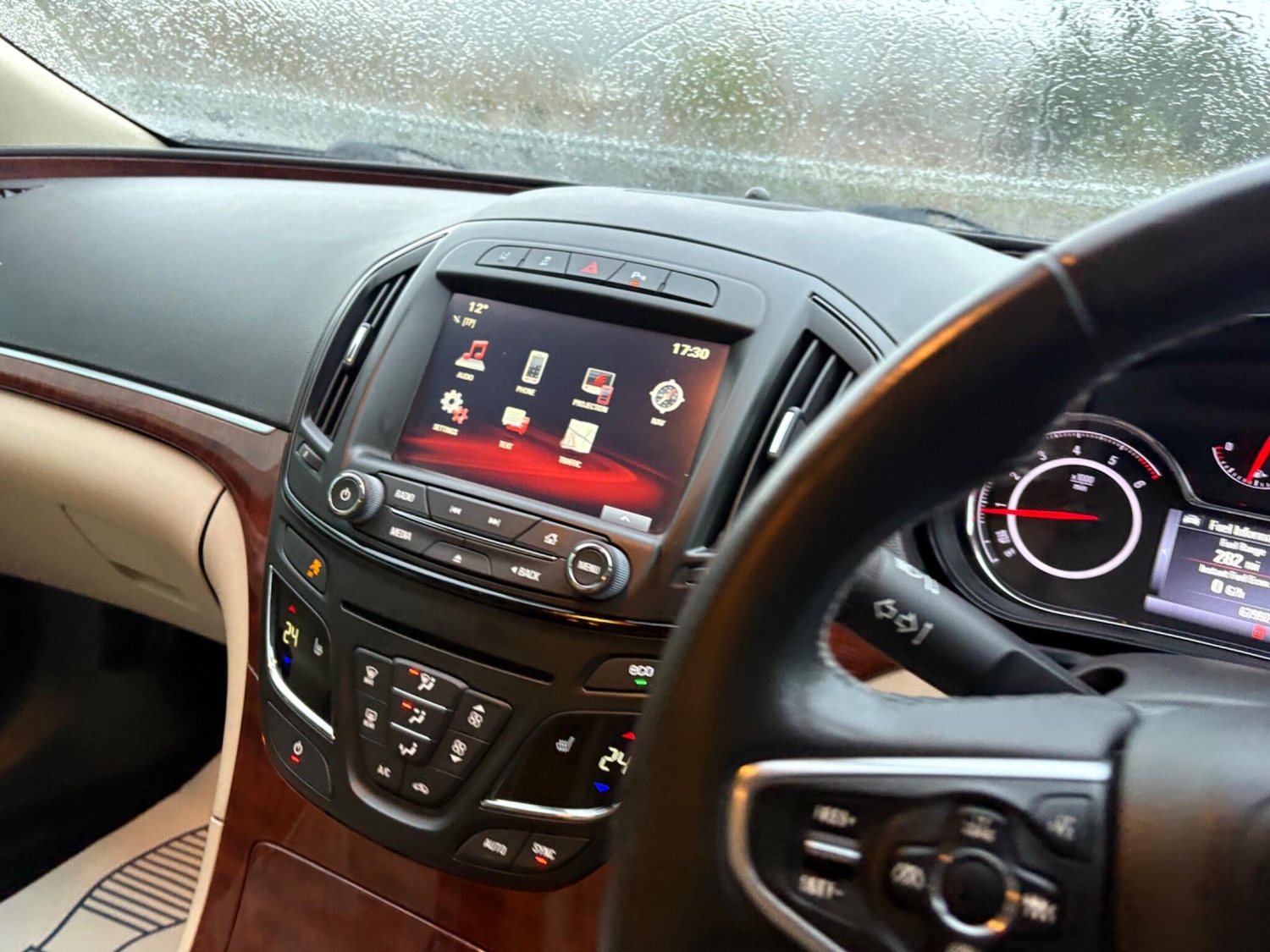 Used Vauxhall Insignia 2015 for sale - 77683174: Photo 31