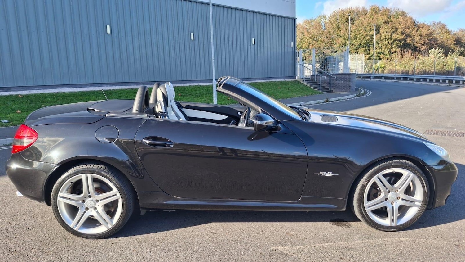 Used Mercedes-Benz SLK 2009 for sale - 77456105: Photo 21