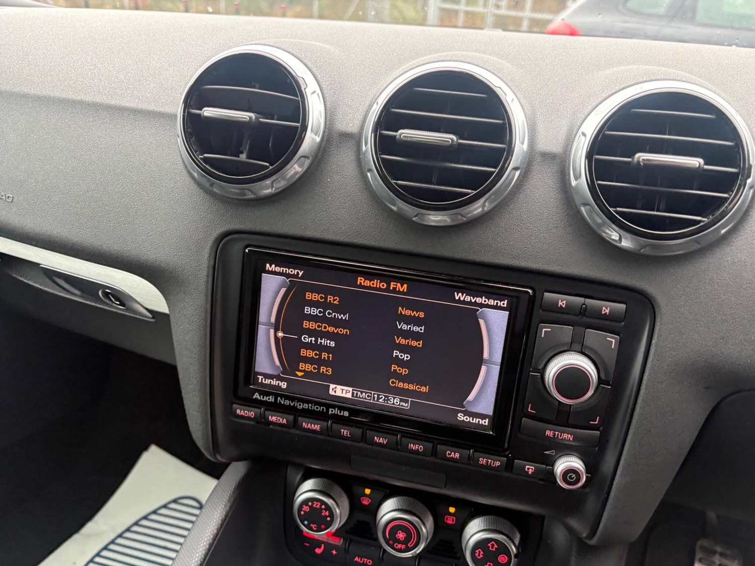 Used Audi TT 2013 for sale - 77330995: Photo 4