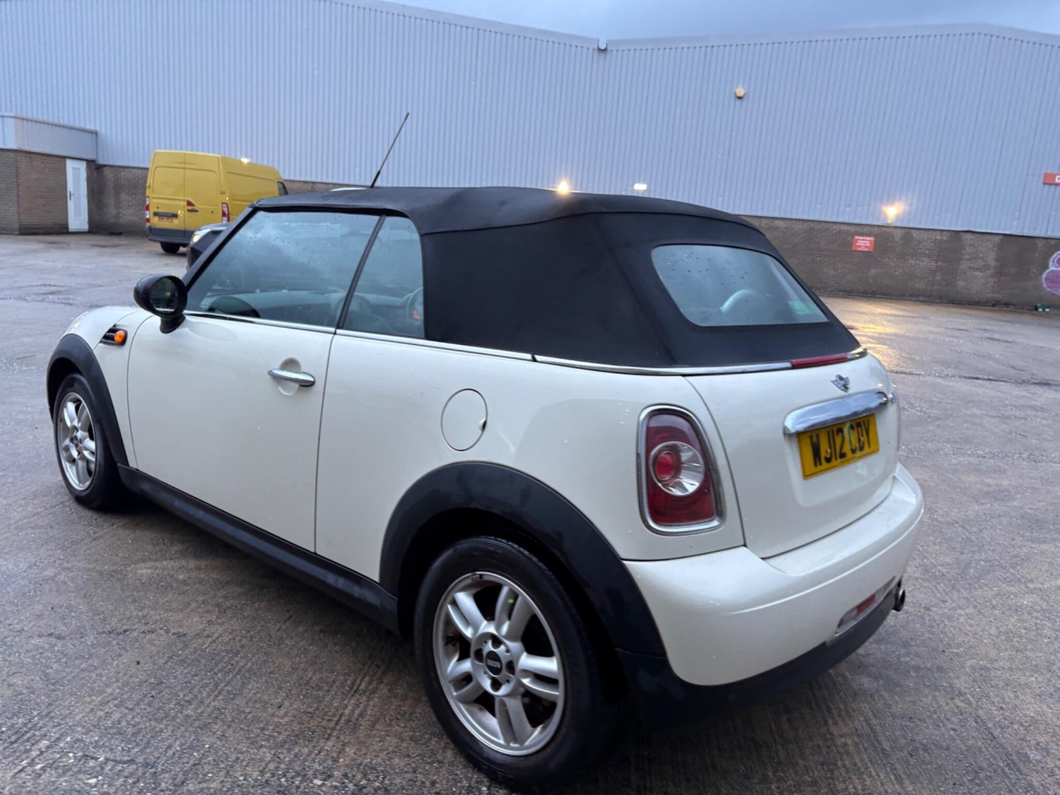 Used MINI Convertible 2012 for sale - 76865680: Photo 15