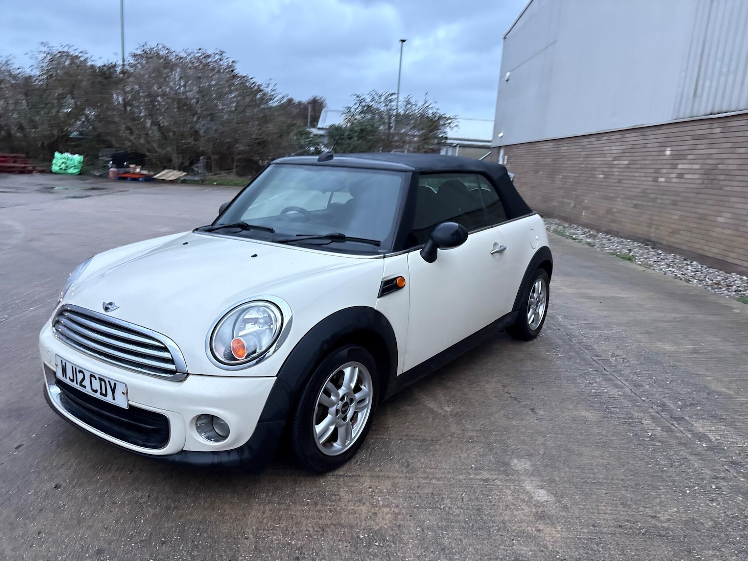 Used MINI Convertible 2012 for sale - 76865680: Photo 19