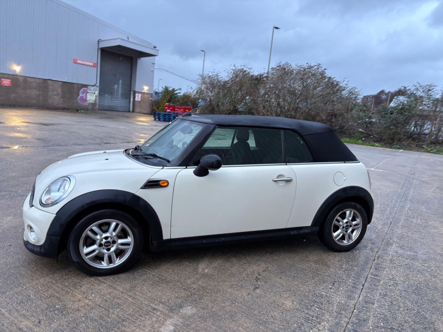 Used MINI Convertible 2012 for sale - 76865680: Photo 50