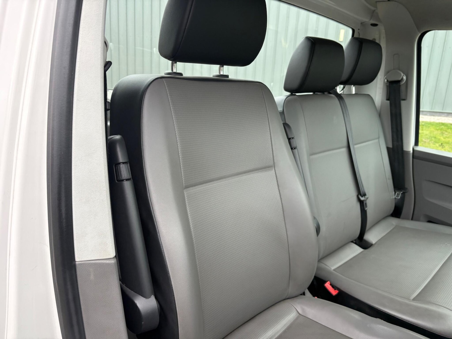 Used Volkswagen Transporter 2022 for sale - 76865133: Photo 2