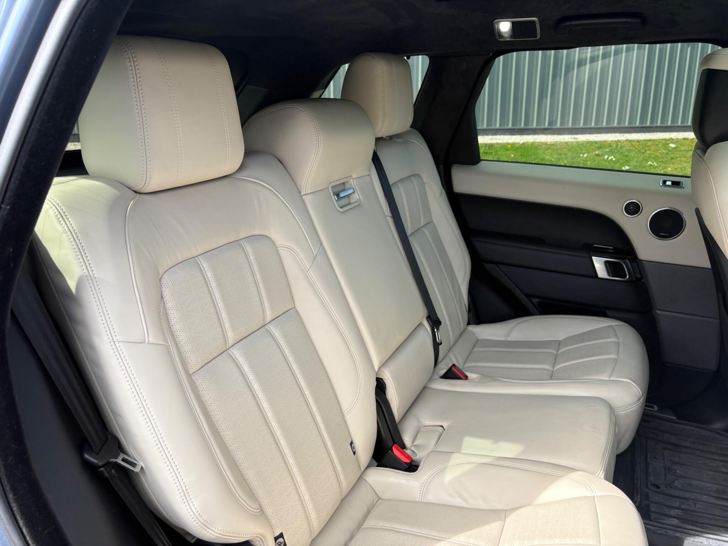 Used Land Rover Range Rover Sport 2018 for sale - 78086975: Photo 8