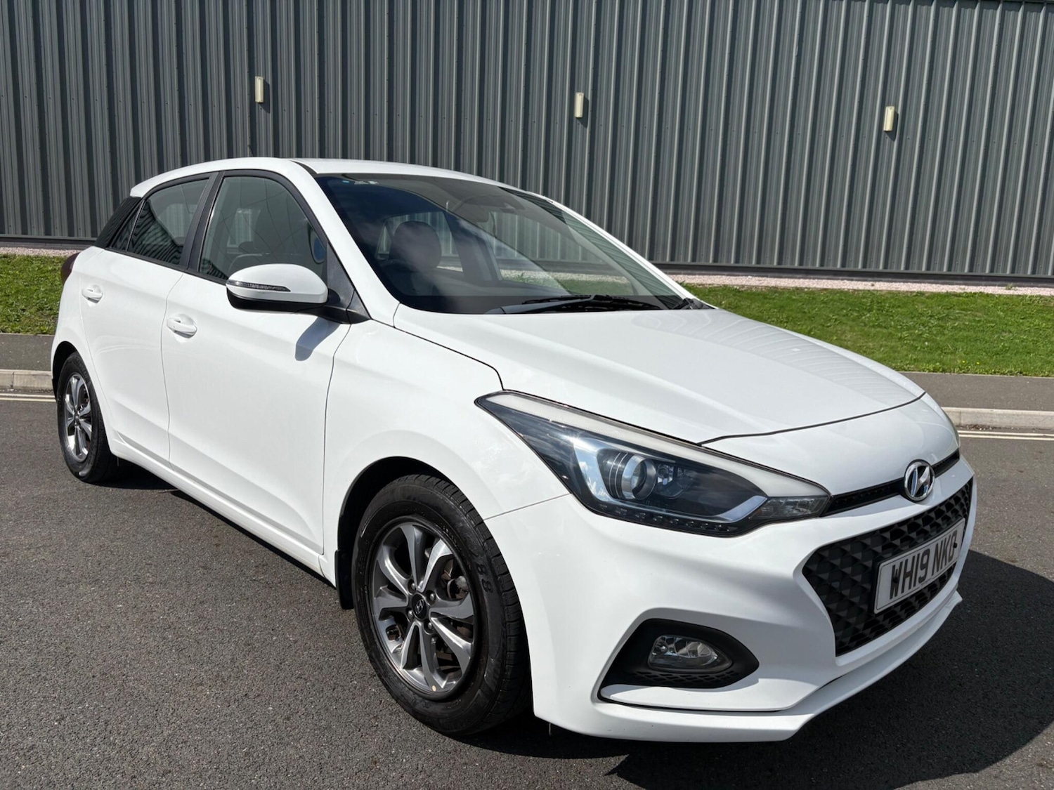 Used Hyundai i20 2019 for sale - 76865495: Photo 6