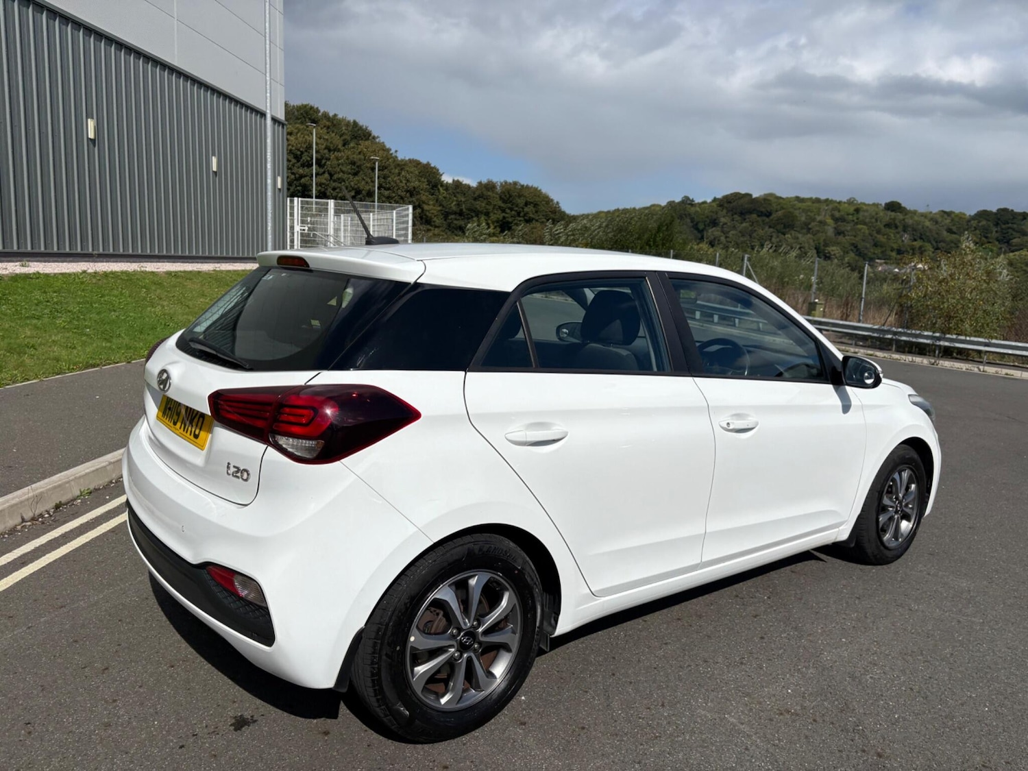 Used Hyundai i20 2019 for sale - 76865495: Photo 9