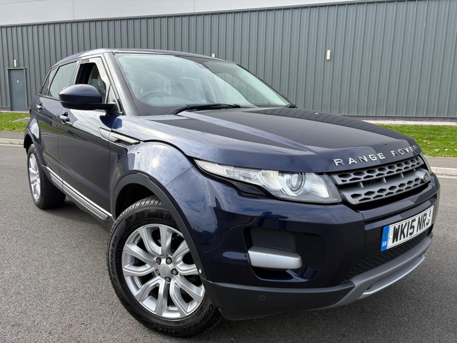 Used Land Rover Range Rover Evoque 2015 for sale - 77330402: Photo 16