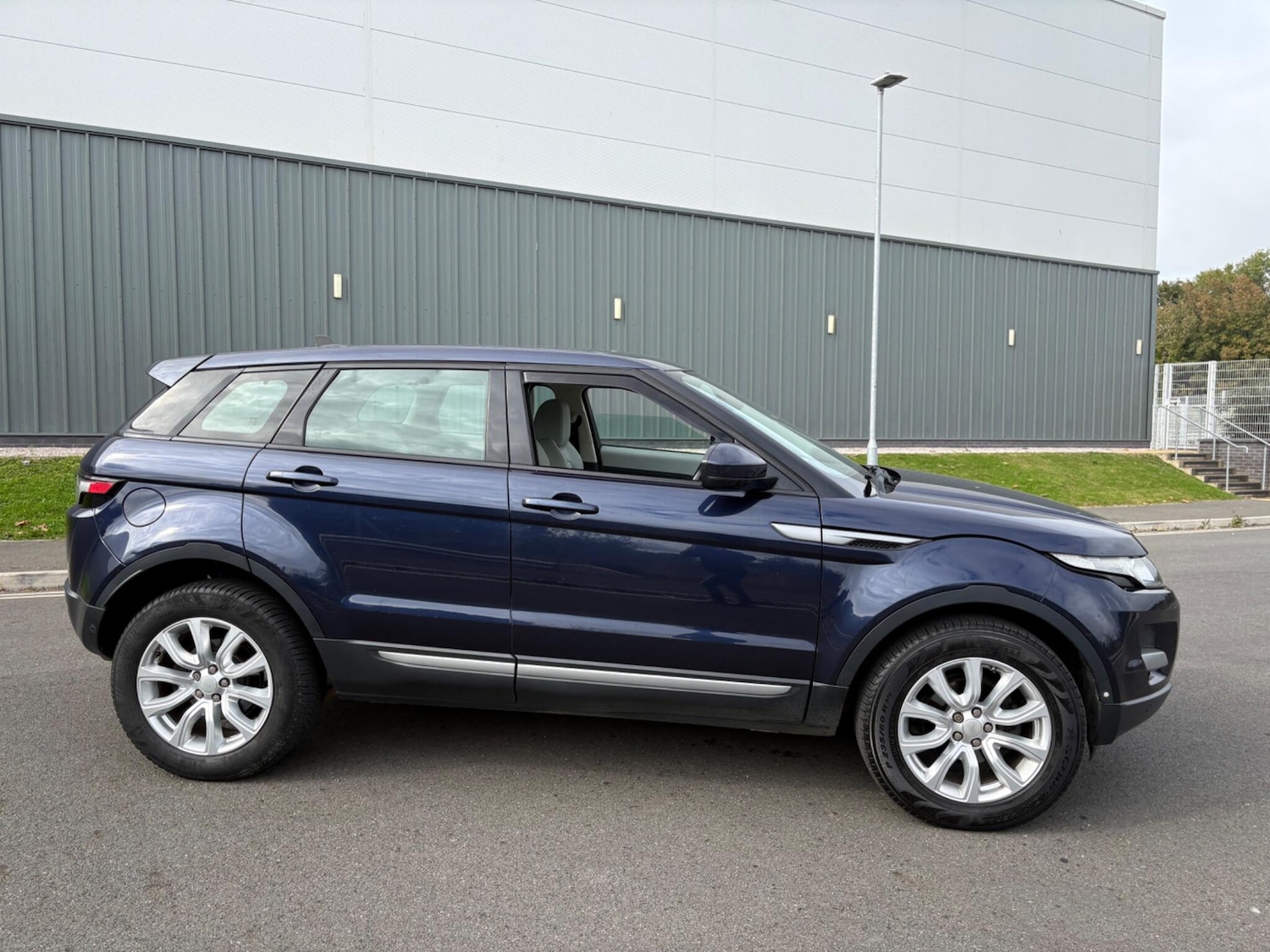 Used Land Rover Range Rover Evoque 2015 for sale - 77330402: Photo 49