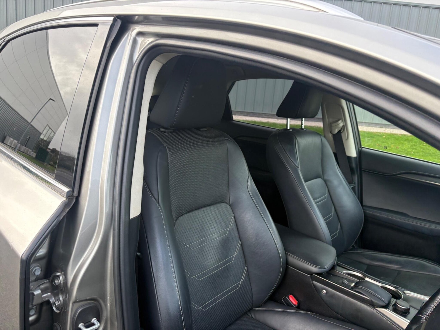 Used Lexus NX 2016 for sale - 76865389: Photo 36