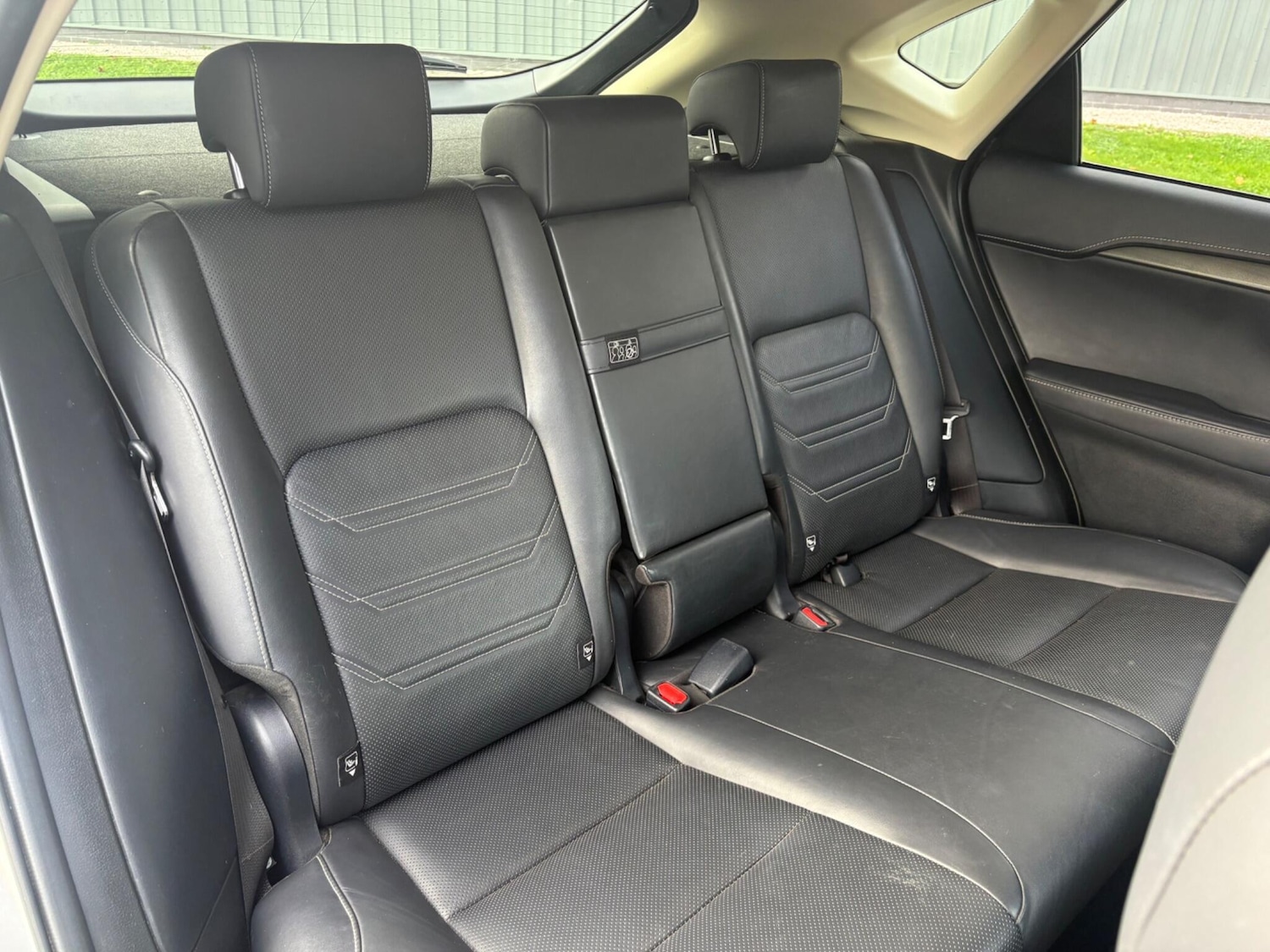 Used Lexus NX 2016 for sale - 76865389: Photo 4