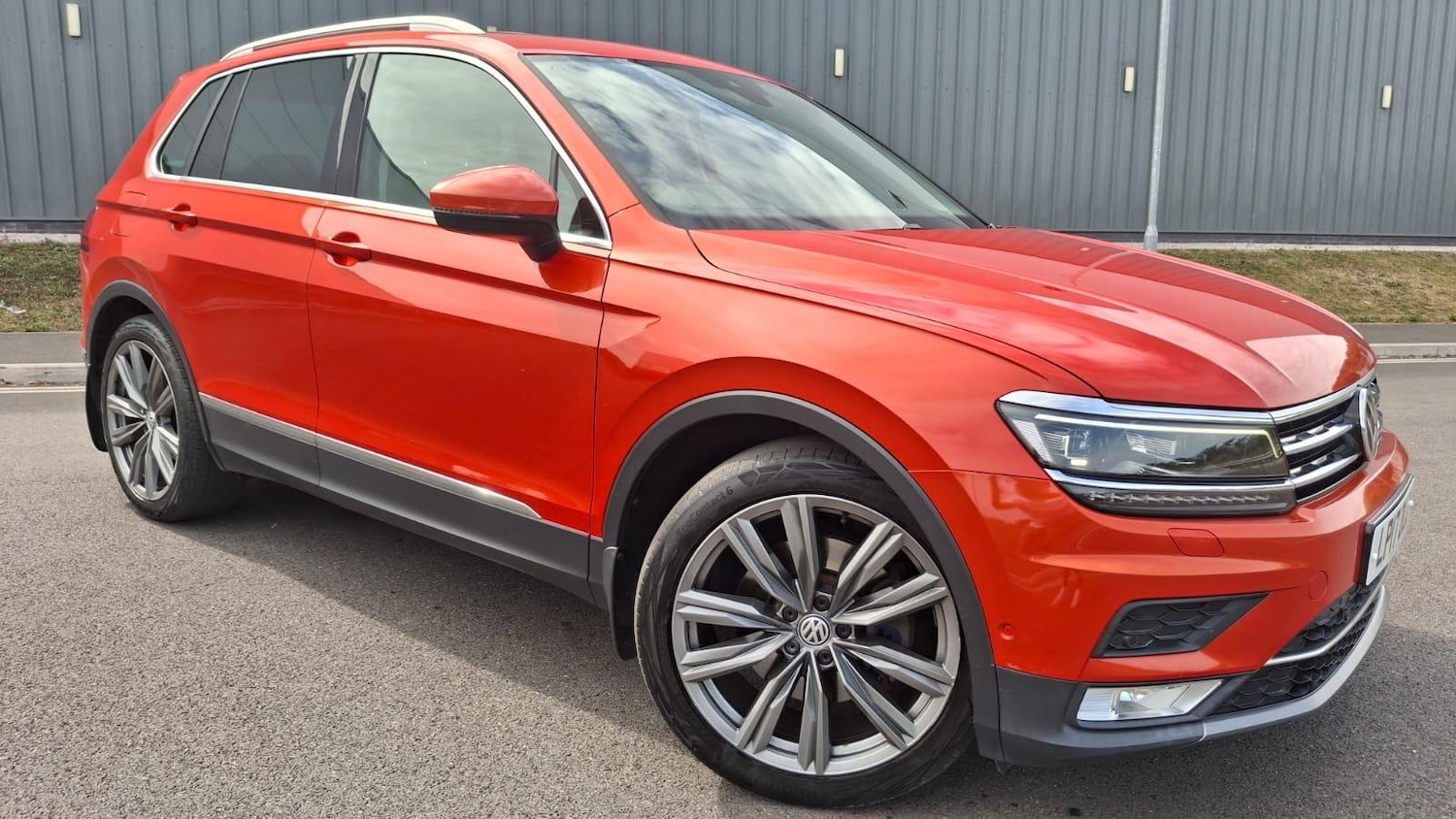 Used Volkswagen Tiguan 2017 for sale - 76865682: Photo 13