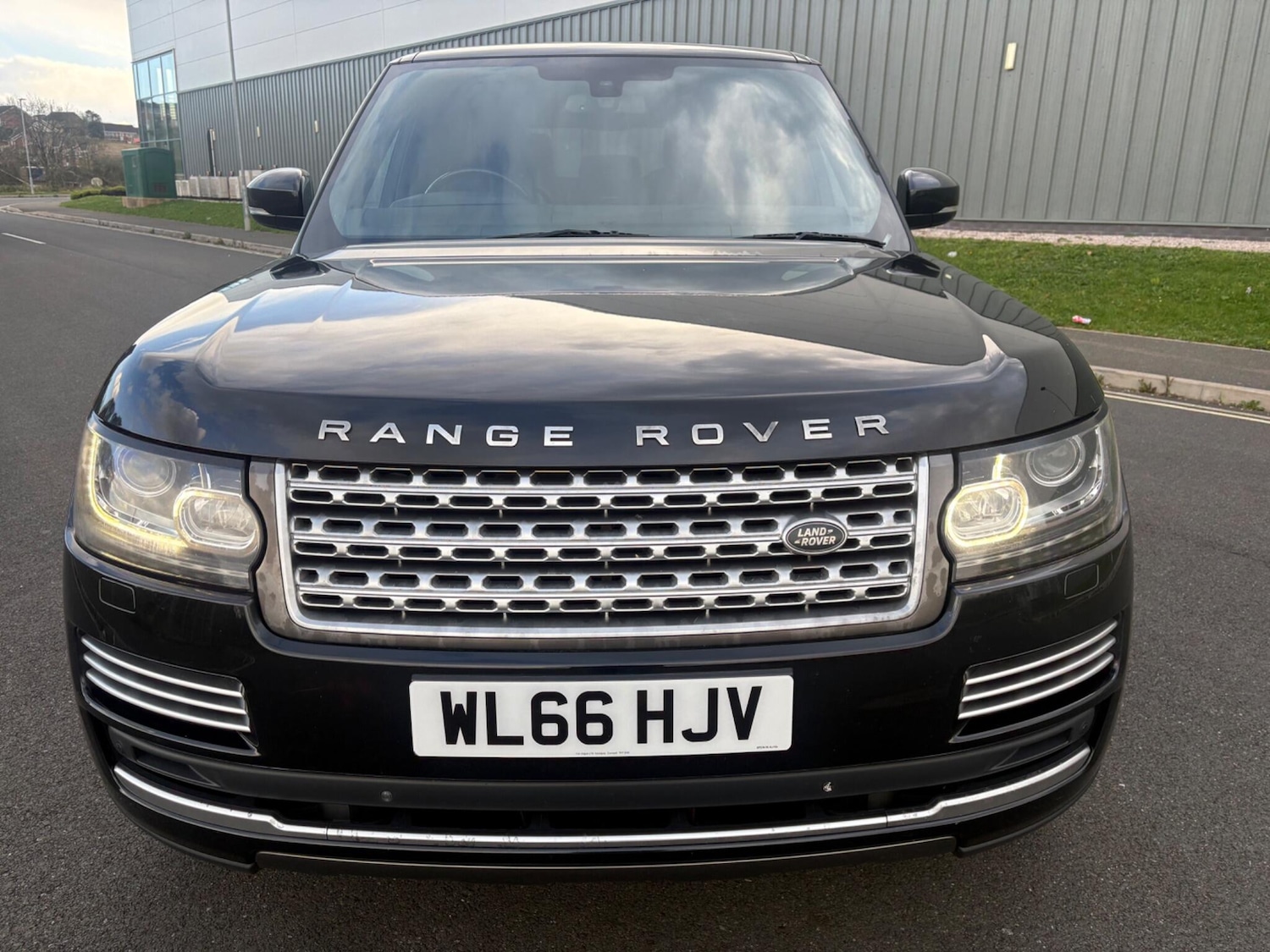 Used Land Rover Range Rover 2016 for sale - 78019691: Photo 2