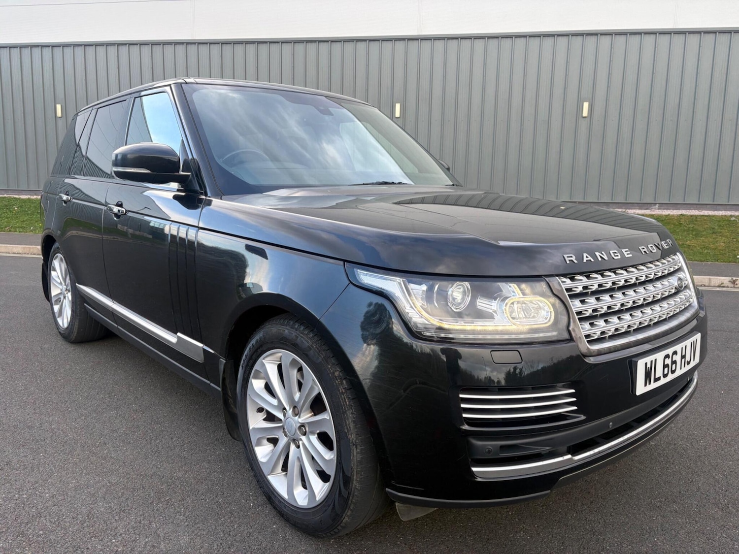 Used Land Rover Range Rover 2016 for sale - 78019691: Photo 99