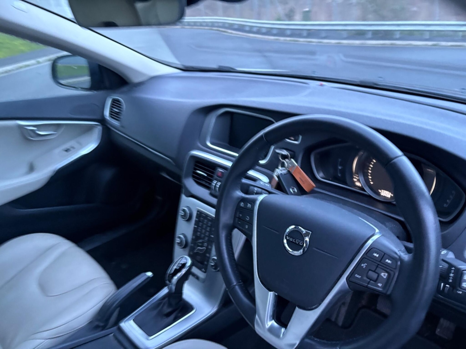 Used Volvo V40 2019 for sale - 77625606: Photo 22