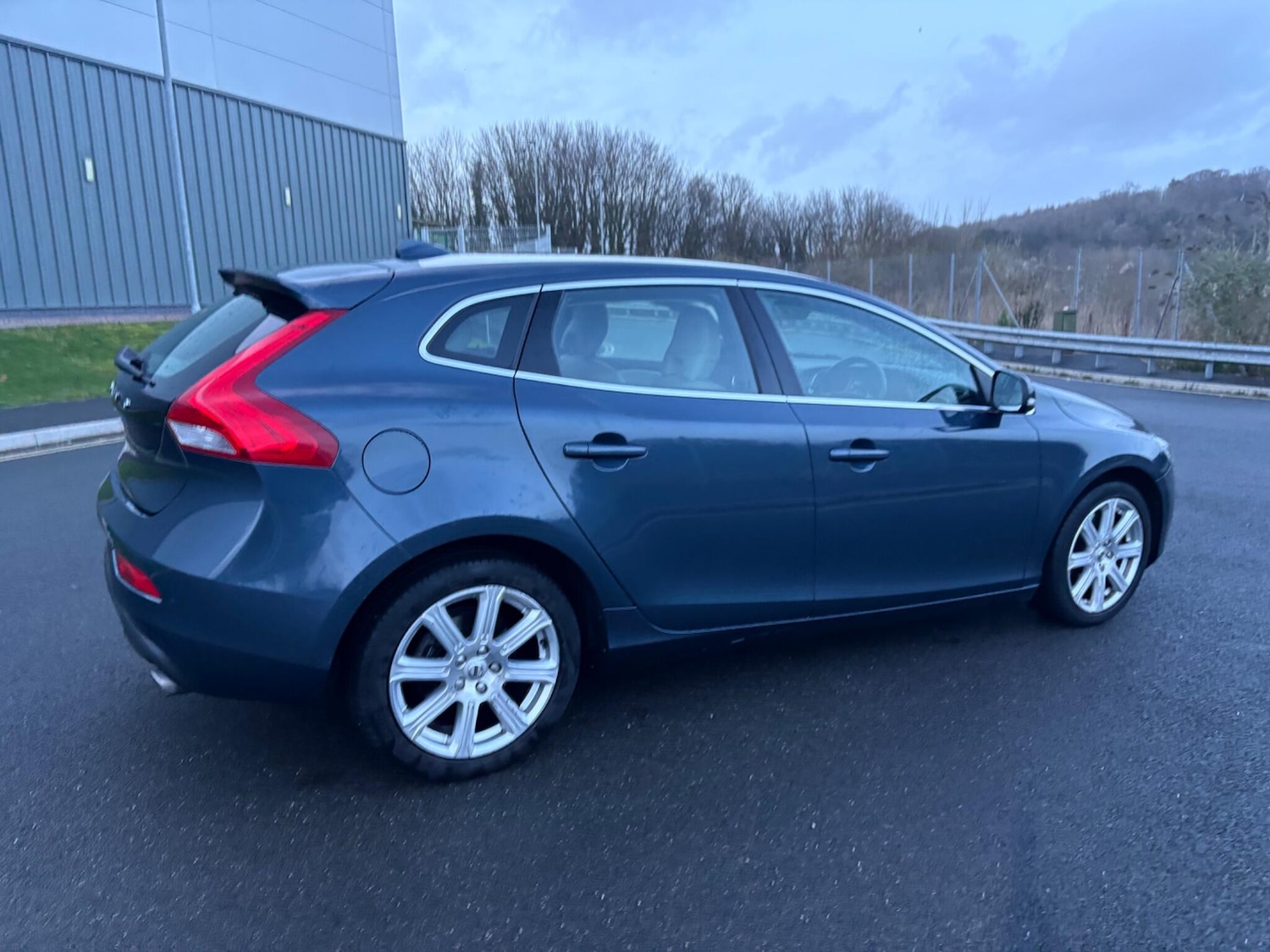 Used Volvo V40 2019 for sale - 77625606: Photo 38