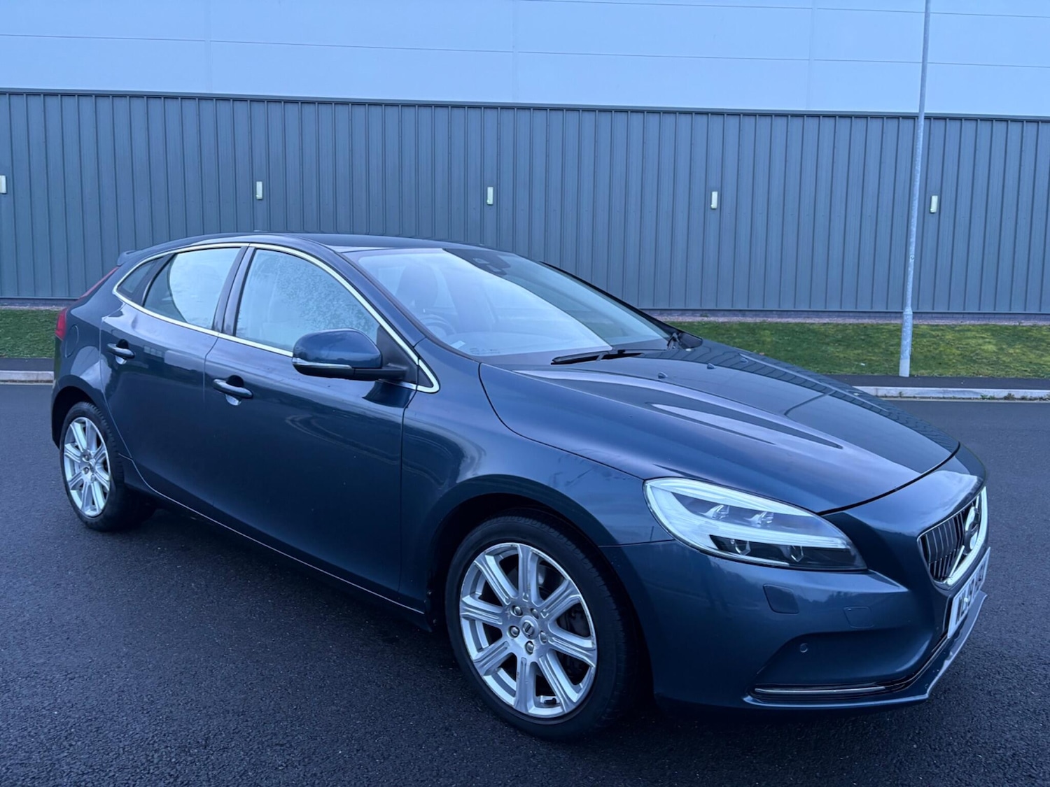 Used Volvo V40 2019 for sale - 77625606: Photo 39