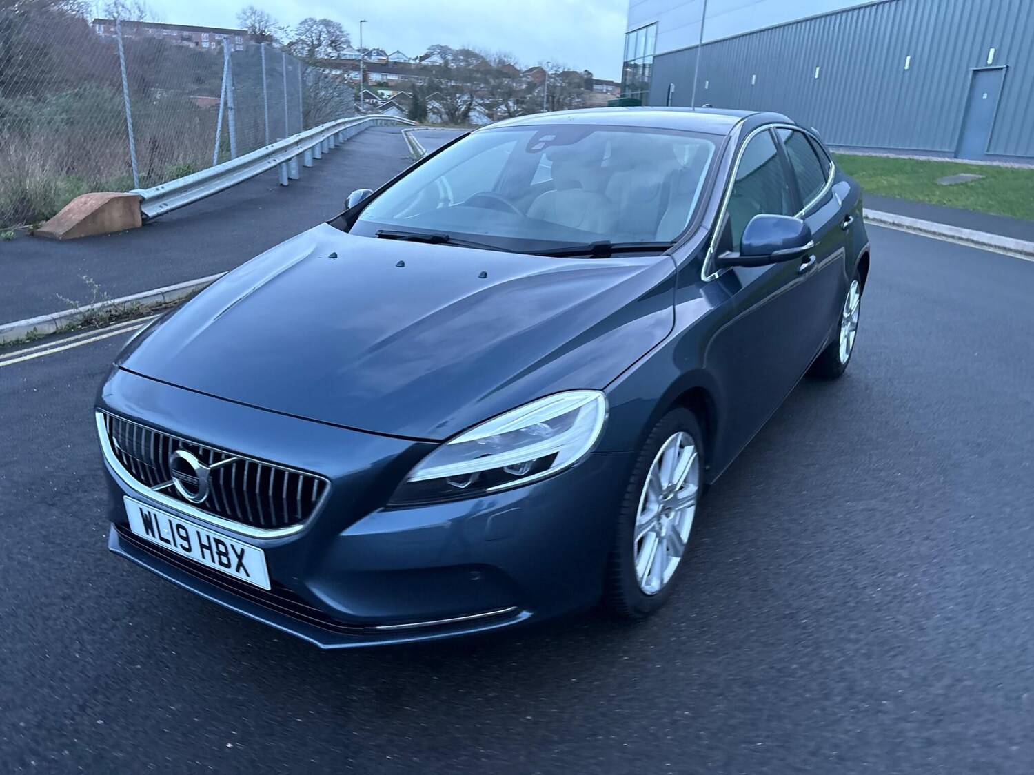 Used Volvo V40 2019 for sale - 77625606: Photo 43