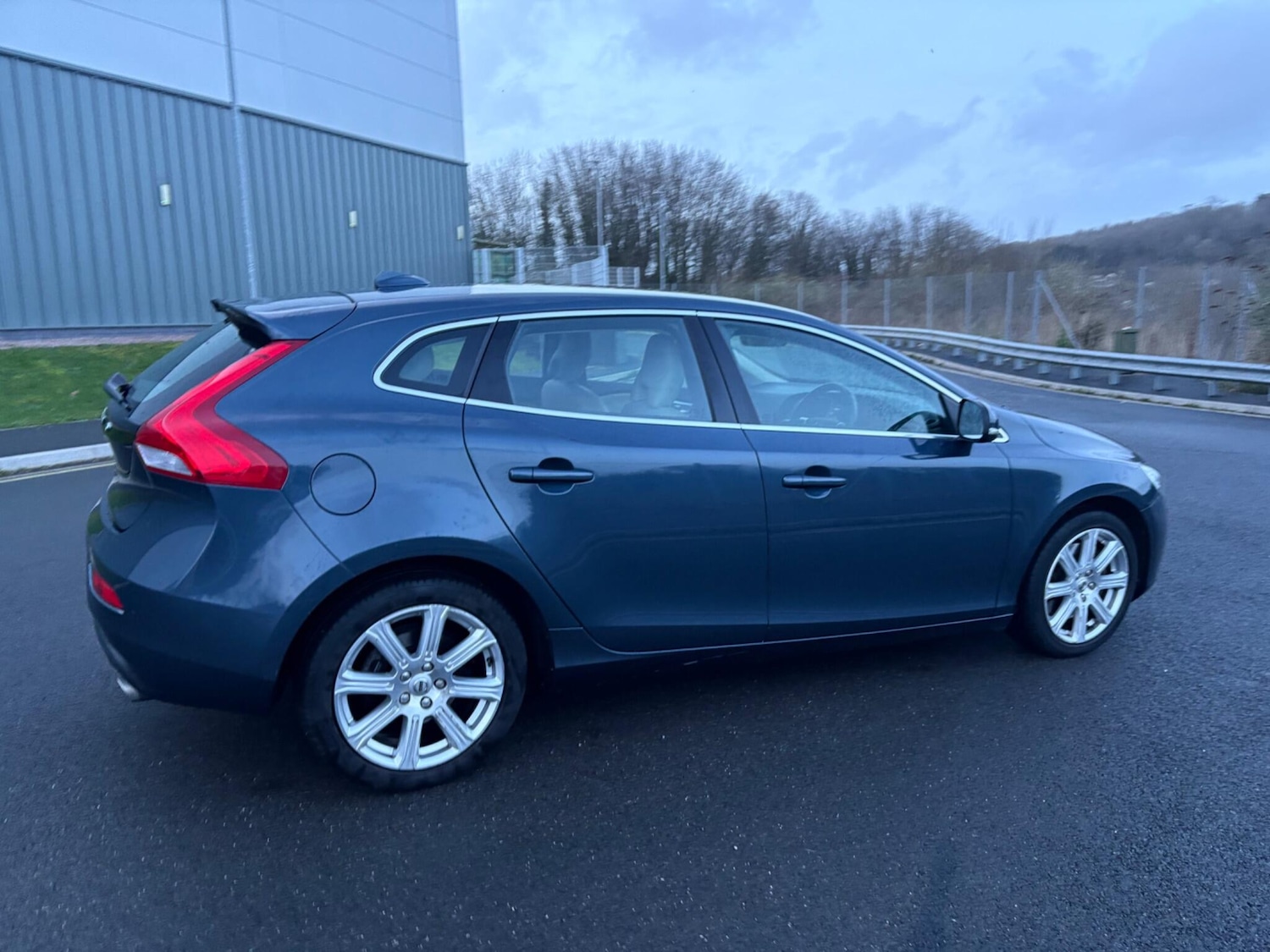 Used Volvo V40 2019 for sale - 77625606: Photo 8